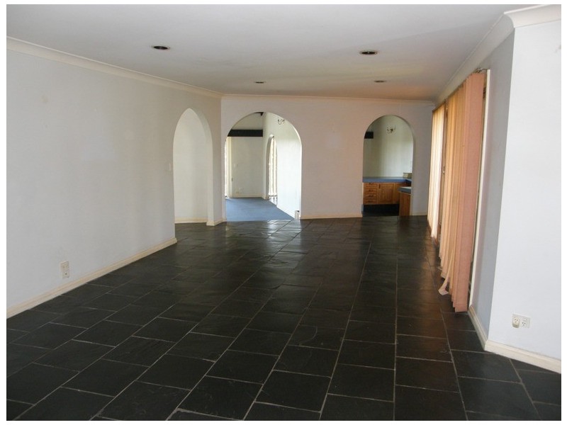 69 Highfield Drive, Merrimac QLD 4226