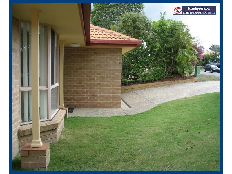 27 Macadie Way, Merrimac QLD 4226