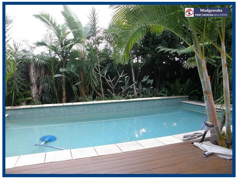4 Crelga Court, Merrimac QLD 4226