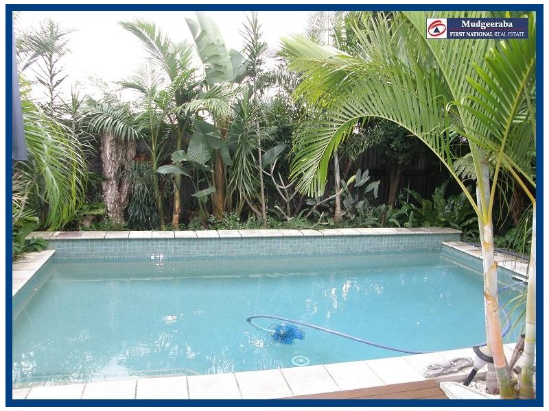 4 Crelga Court, Merrimac QLD 4226