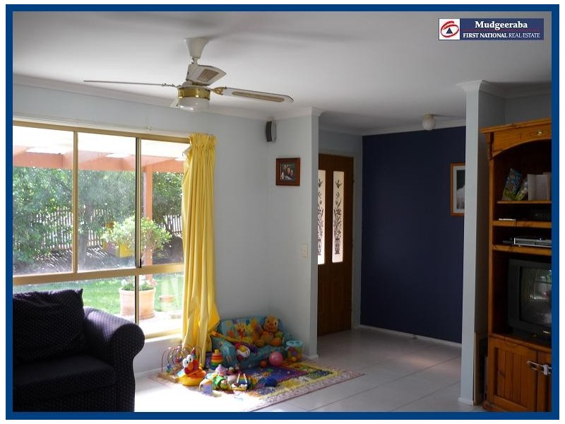 32 Village Way, Oxenford QLD 4210