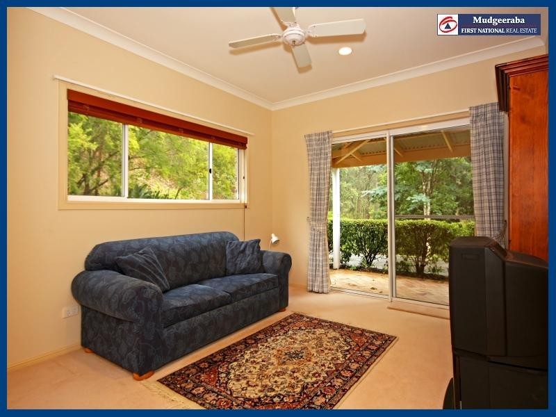 49 Garlinge Court, Bonogin QLD 4213