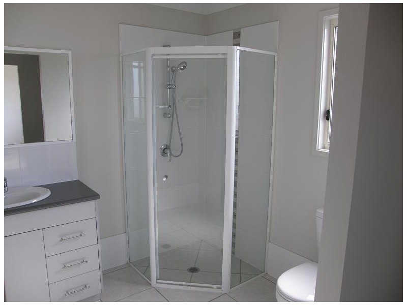 33 Tara Vista Boulevard, Highland Park QLD 4211