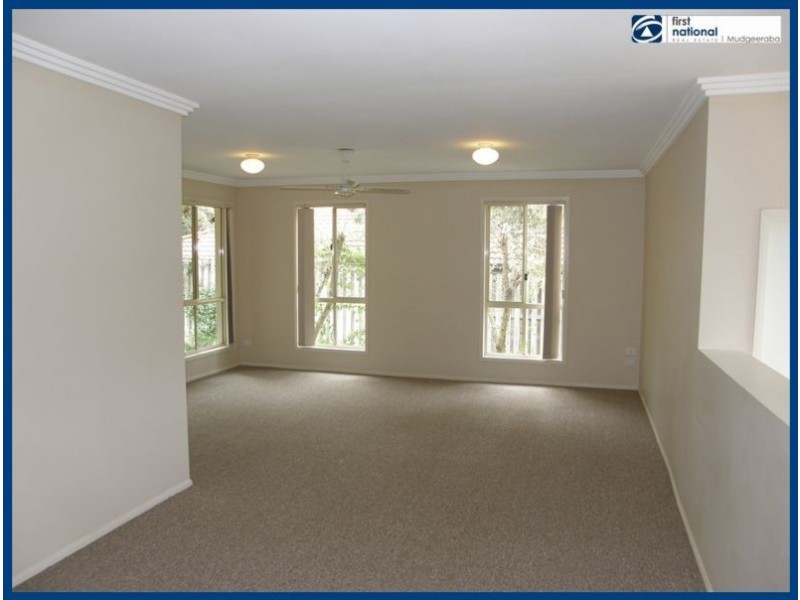 19 Langport Parade, Mudgeeraba QLD 4213