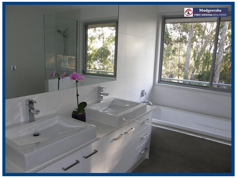 550 The Panorama, Tallai QLD 4213