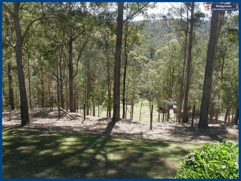 22 Fowler Court, Bonogin QLD 4213