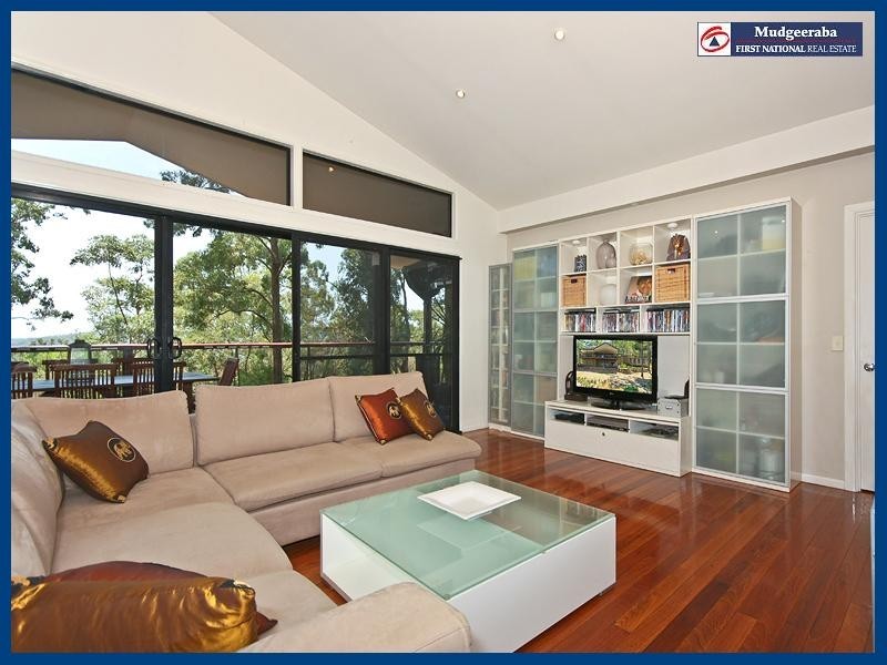57 Bromfield Drive, Bonogin QLD 4213