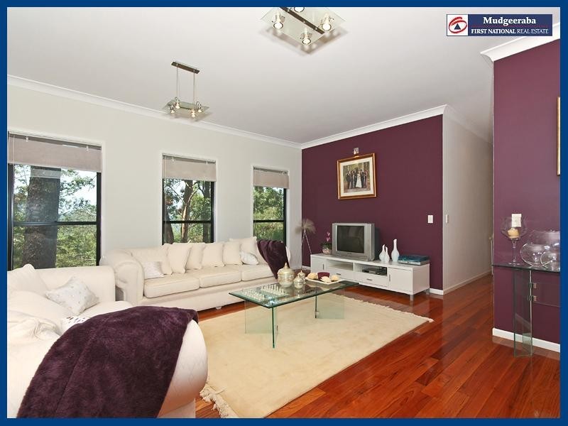 57 Bromfield Drive, Bonogin QLD 4213
