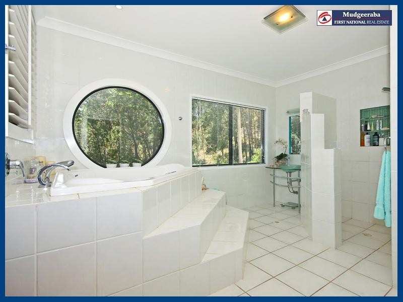 57 Bromfield Drive, Bonogin QLD 4213