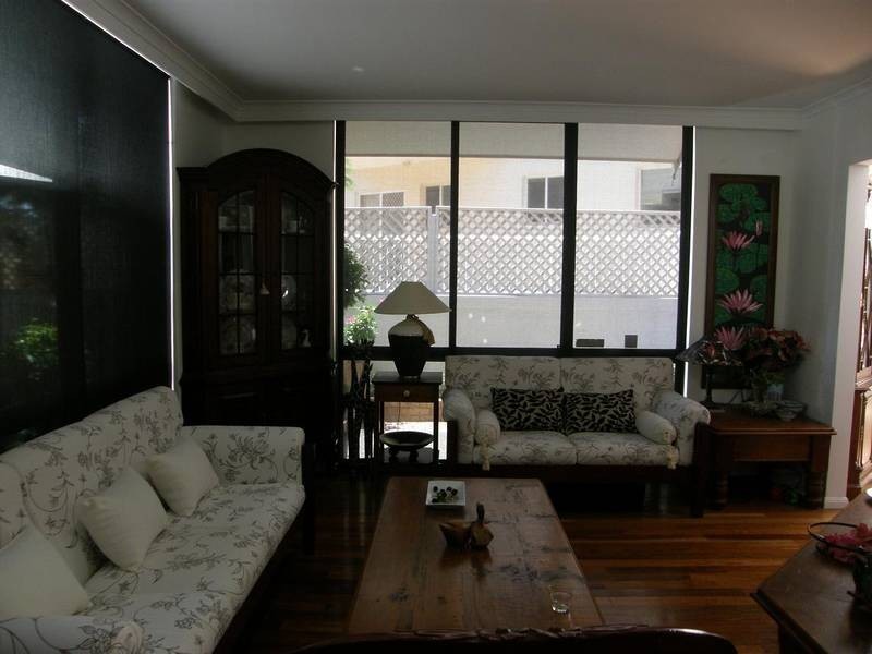 1/6 St Kilda Avenue, Broadbeach QLD 4218