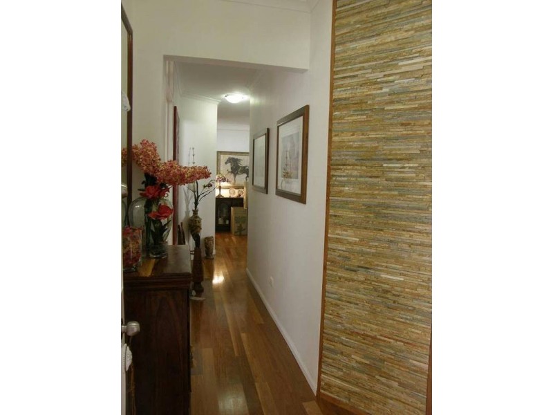 1/6 St Kilda Avenue, Broadbeach QLD 4218