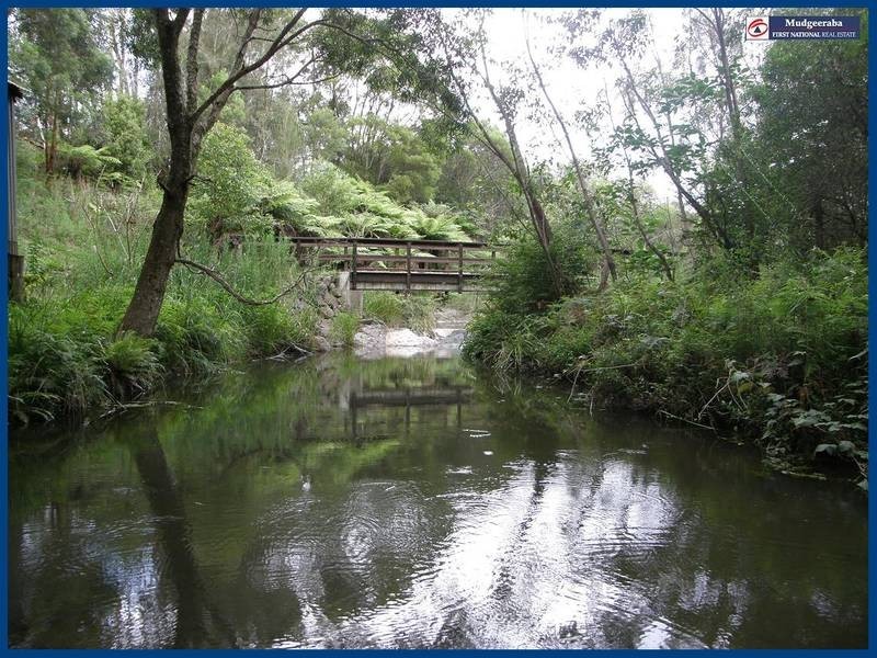 33 Lloyds Road, Springbrook QLD 4213
