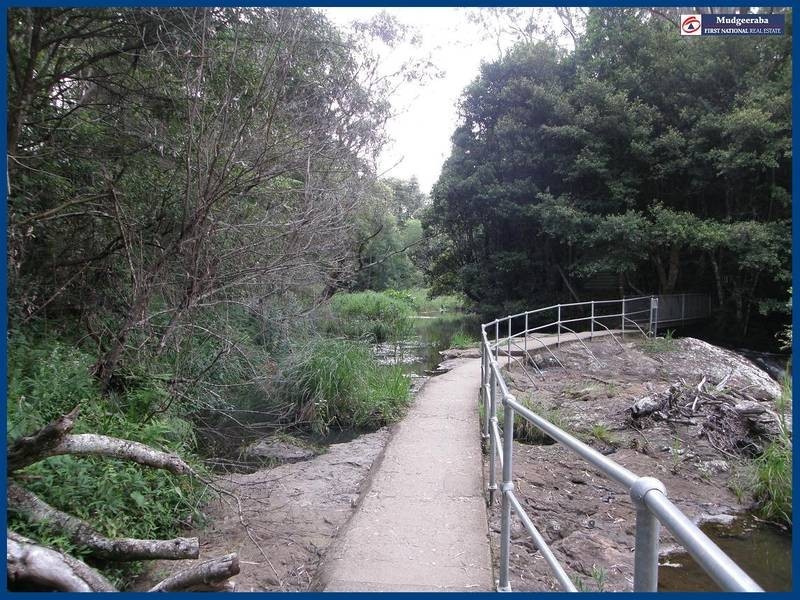33 Lloyds Road, Springbrook QLD 4213