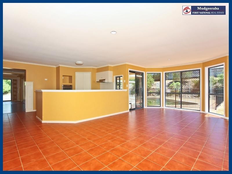 12 Tuena Street, Mudgeeraba QLD 4213