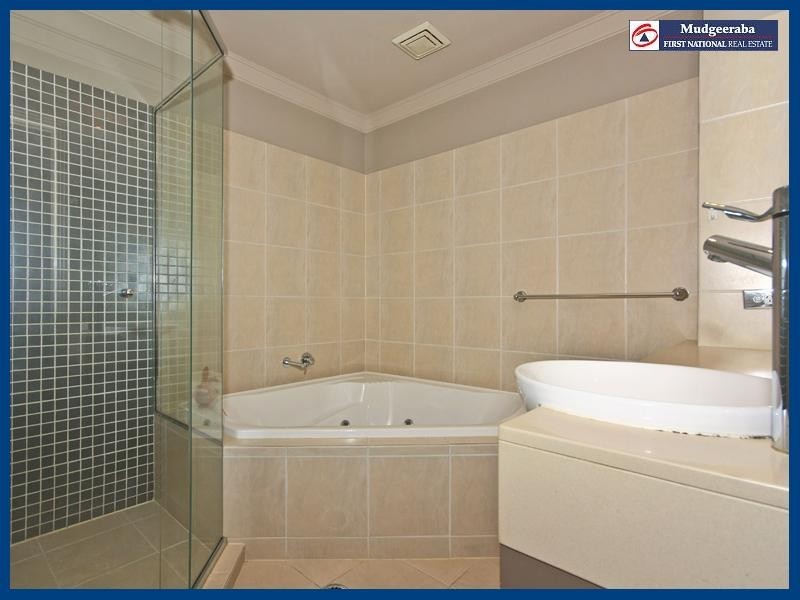 17/55 Paradise Springs Avenue, Robina QLD 4226