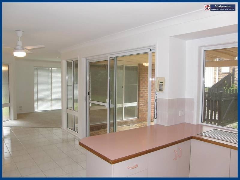 4 Highfield Drive, Merrimac QLD 4226