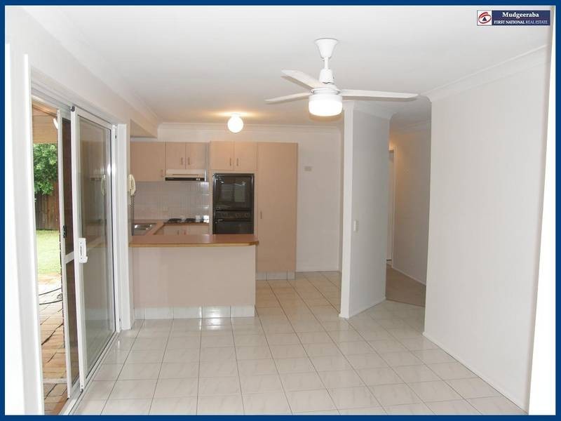 4 Highfield Drive, Merrimac QLD 4226