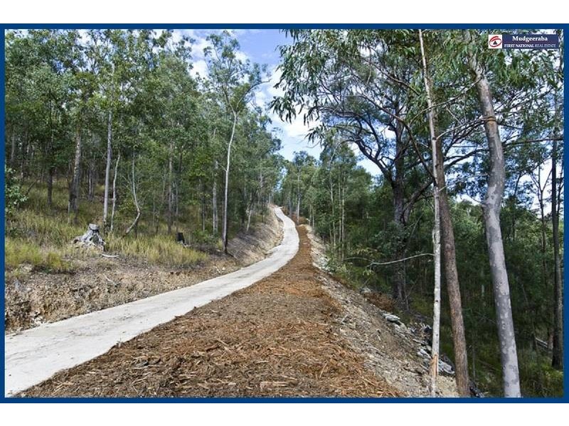 13 Riberry Crt, Bonogin QLD 4213