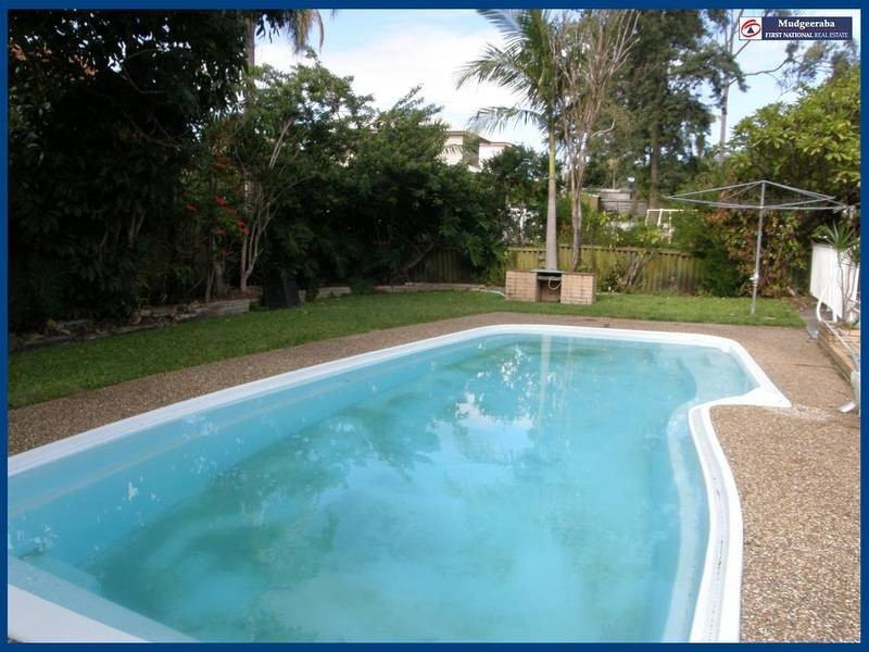 6 Regency Place, Mudgeeraba QLD 4213