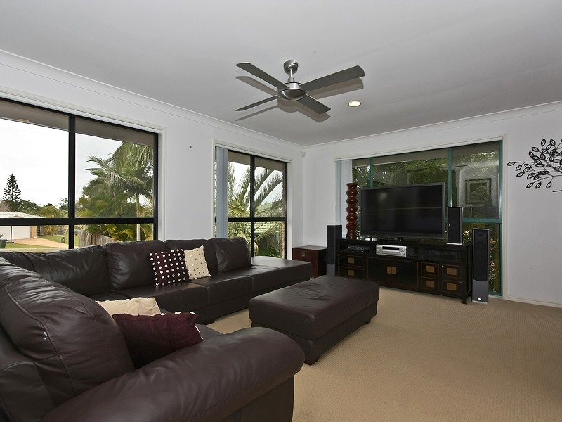 10 Sevenoakes Ct, Worongary QLD 4213