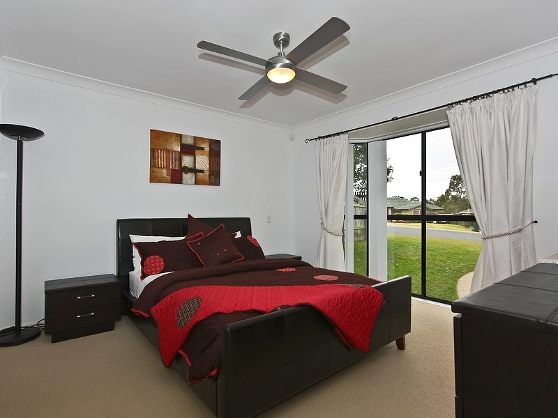 10 Sevenoakes Ct, Worongary QLD 4213