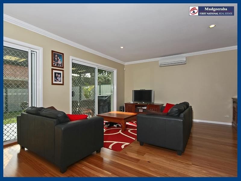 11 Fiddlewood Place, Reedy Creek QLD 4227