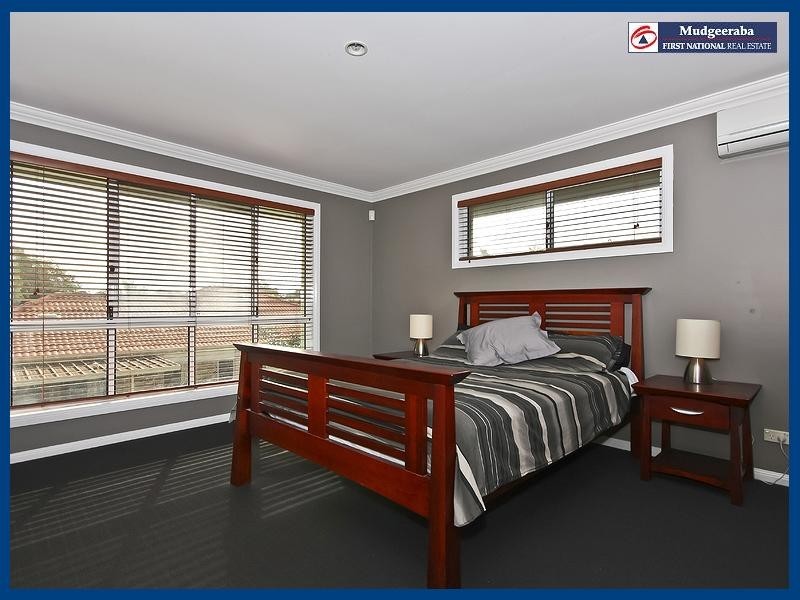 11 Fiddlewood Place, Reedy Creek QLD 4227