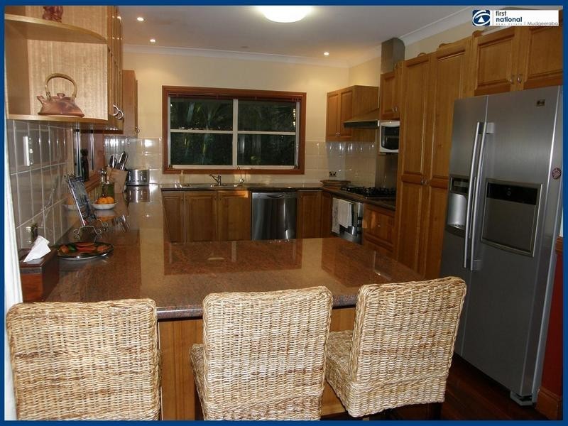 6 Sefton Place, Robina QLD 4226
