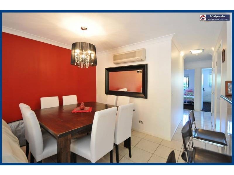 B4/1 Great Hall Drive, Miami QLD 4220