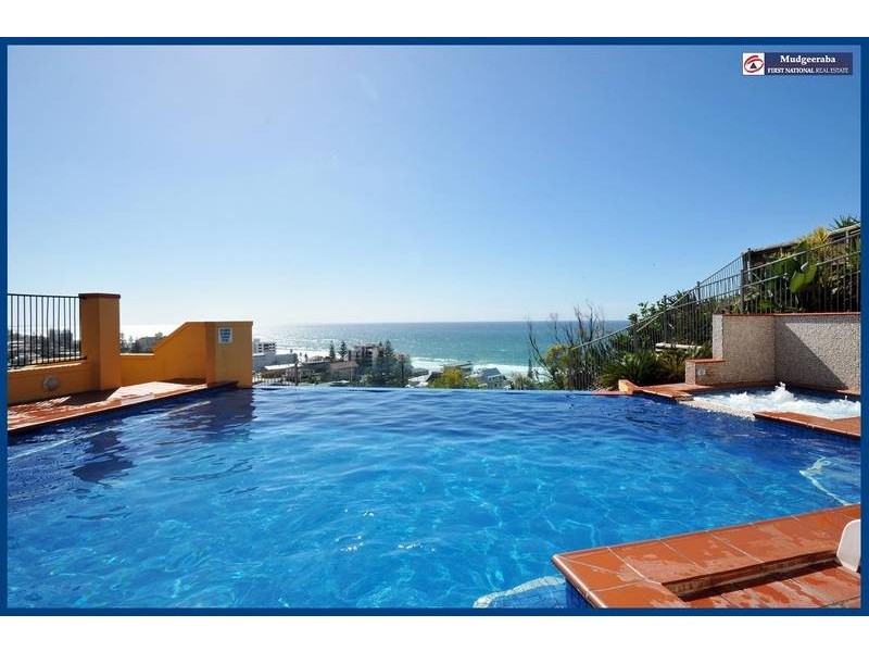 B4/1 Great Hall Drive, Miami QLD 4220