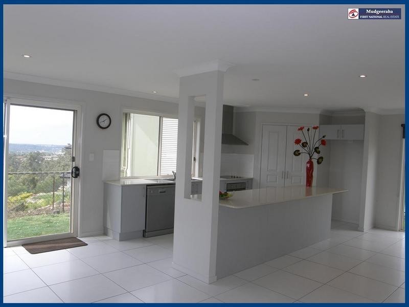 Highland Park QLD 4211