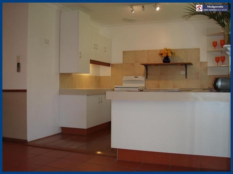 2/7 Shrike Court, Burleigh Waters QLD 4220