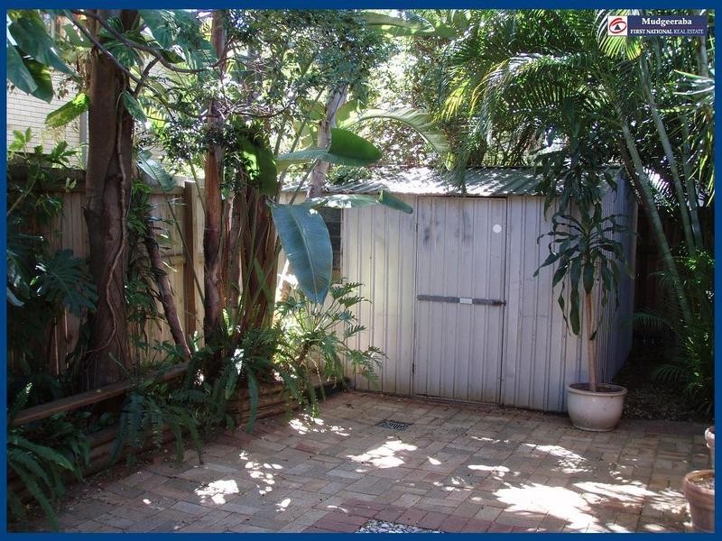 2/7 Shrike Court, Burleigh Waters QLD 4220