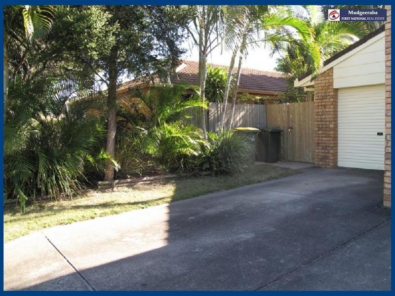 2/7 Shrike Court, Burleigh Waters QLD 4220