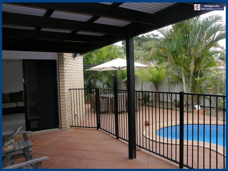 6 Fiddlewood Place, Reedy Creek QLD 4227