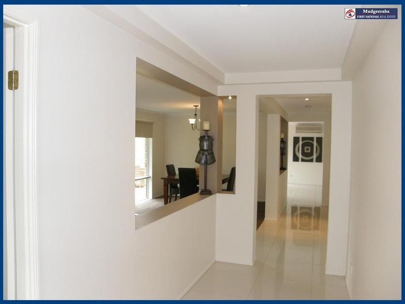 6 Fiddlewood Place, Reedy Creek QLD 4227