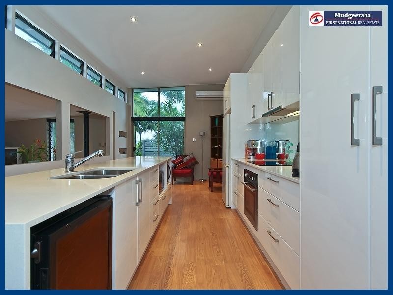 18 Bernborough Place, Mudgeeraba QLD 4213