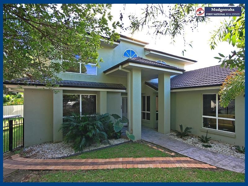 11 Fiddlewood Place, Reedy Creek QLD 4227