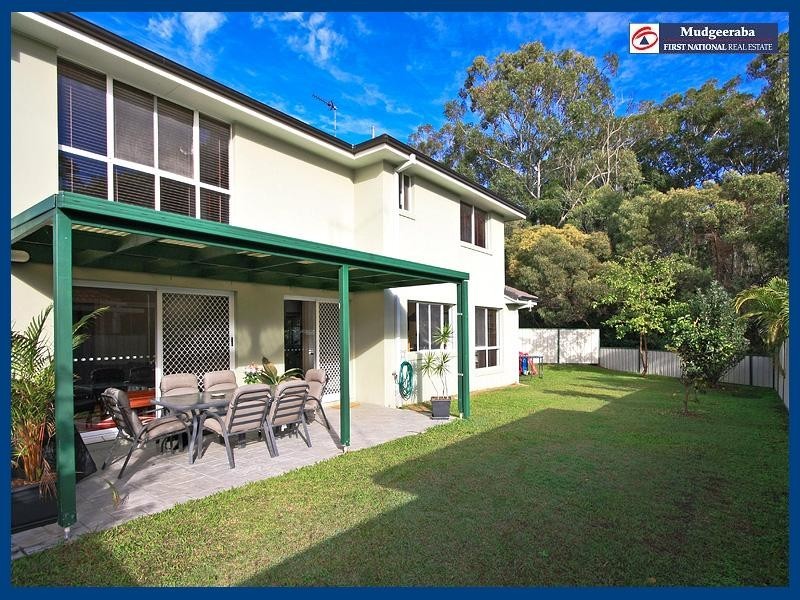 11 Fiddlewood Place, Reedy Creek QLD 4227