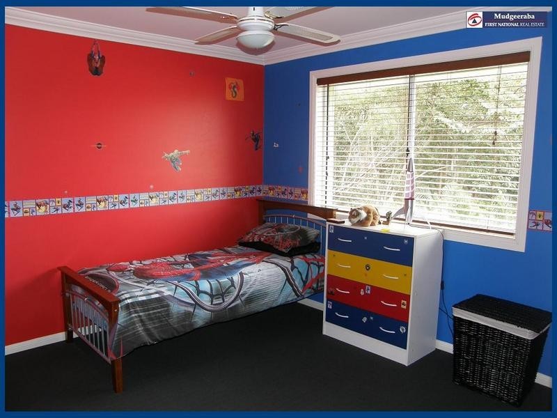 11 Fiddlewood Place, Reedy Creek QLD 4227