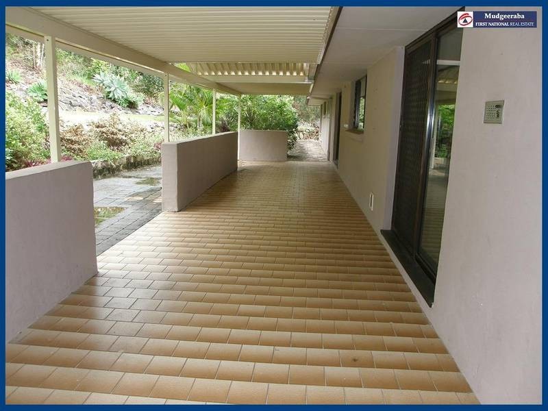 9 Amulla Court, Mudgeeraba QLD 4213