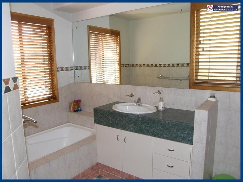 28 Summerhill Court, Mudgeeraba QLD 4213