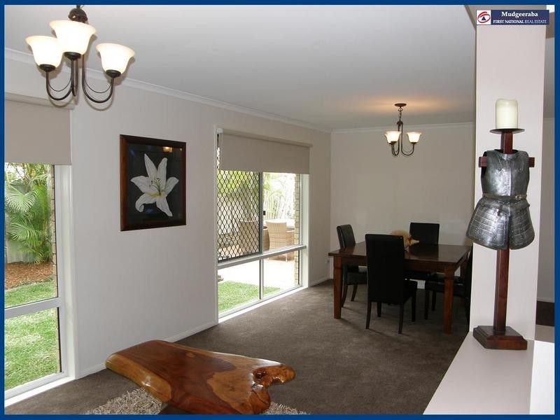 6 Fiddlewood Place, Reedy Creek QLD 4227