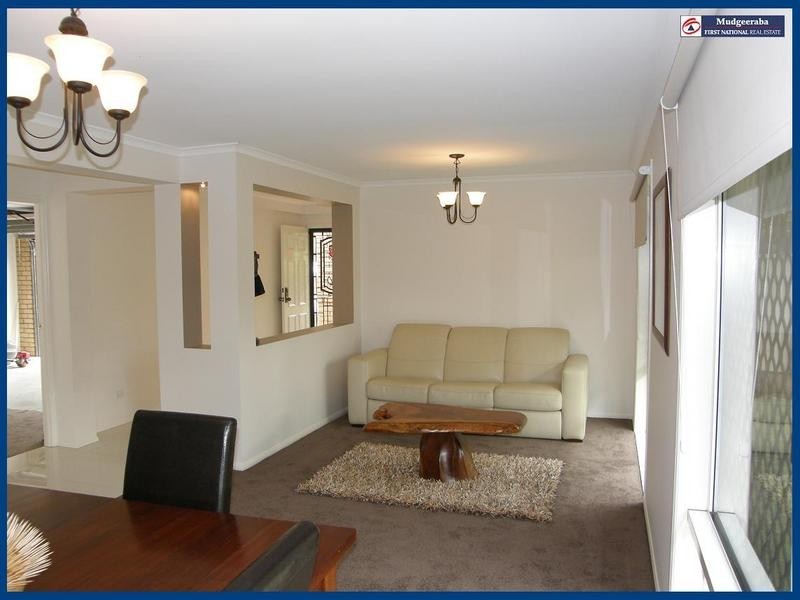 6 Fiddlewood Place, Reedy Creek QLD 4227