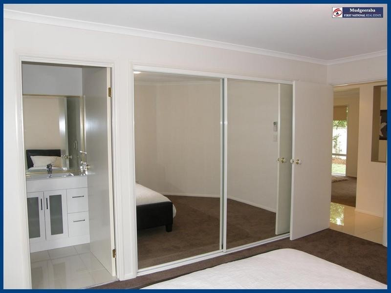 6 Fiddlewood Place, Reedy Creek QLD 4227