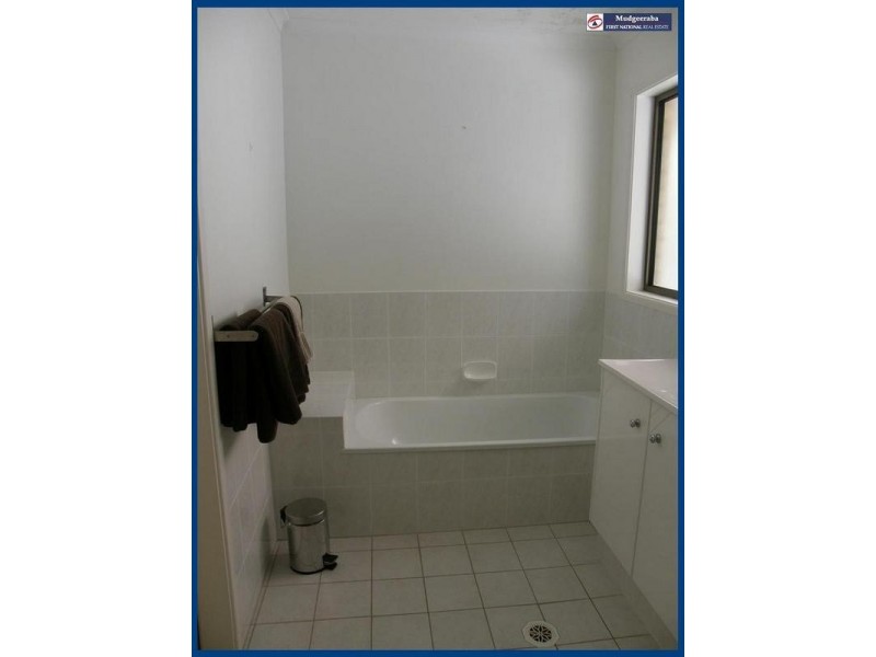 15 Newhaven Cres, Worongary QLD 4213