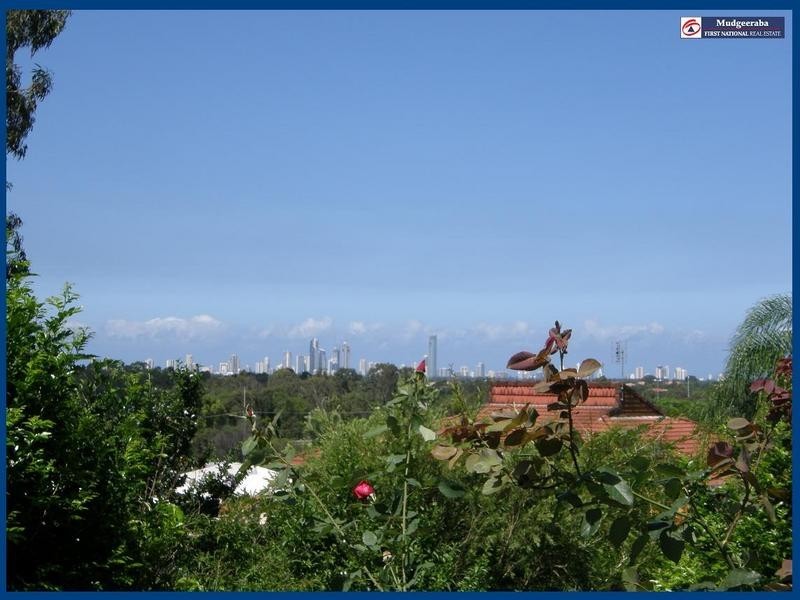 15 Newhaven Cres, Worongary QLD 4213