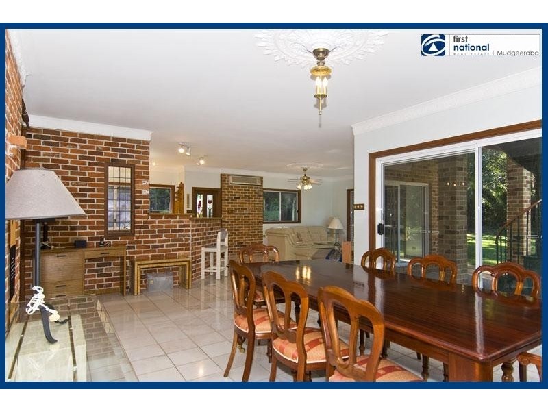 1542 Currumbin Creek Road, Currumbin QLD 4223