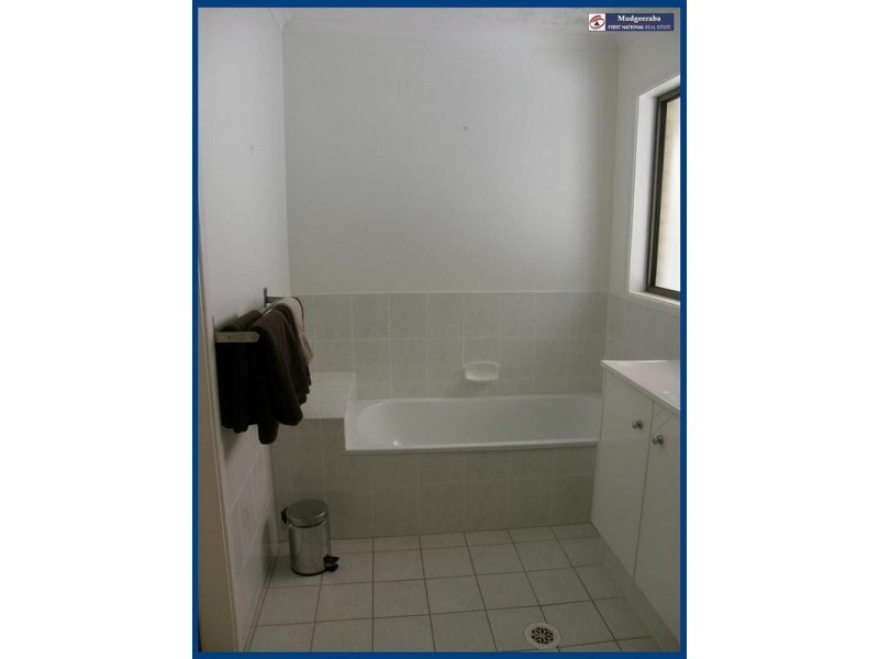 15 Newhaven Cres, Worongary QLD 4213