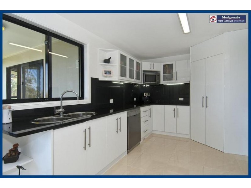 9a Duke Crt, Tallai QLD 4213